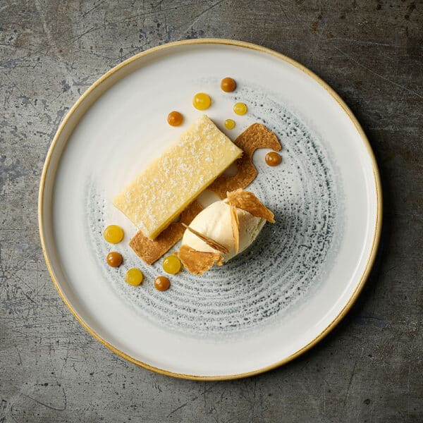 WALLED PLATE 26CM