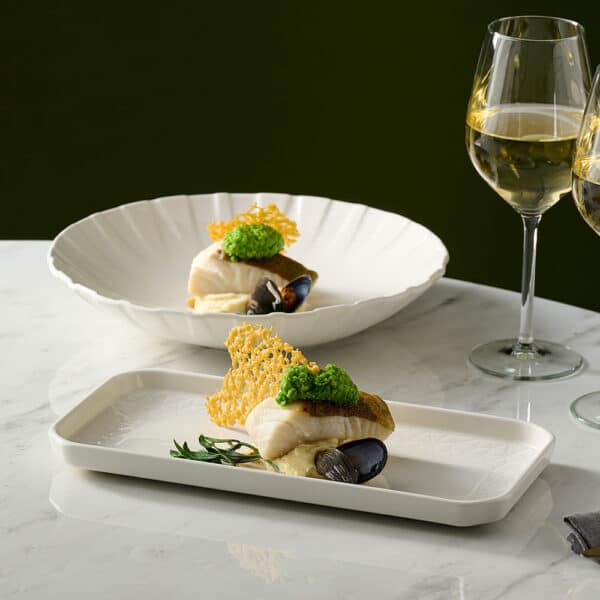 DEEP OBLONG TRAY 30 X 14.5CM