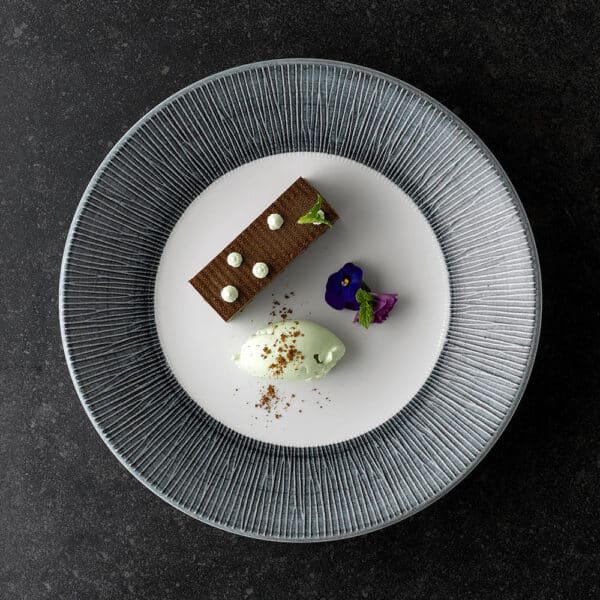 DEEP COUPE PLATE 28.1CM