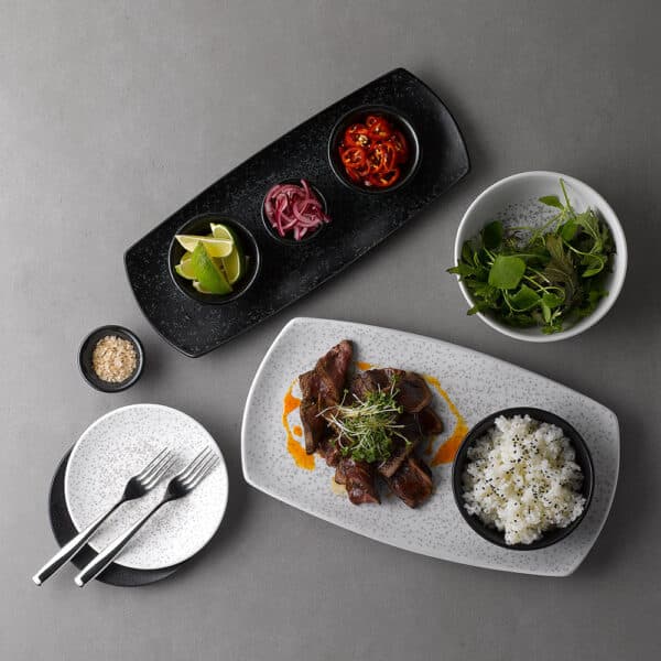 OBLONG PLATTER 35.5 X 19CM