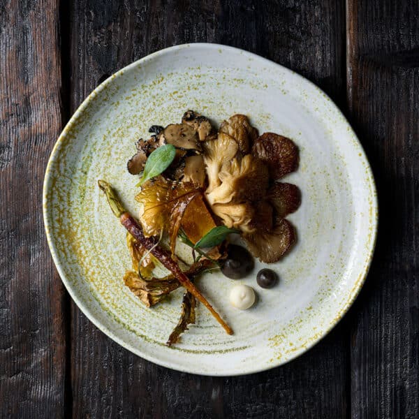 ORGANIC COUPE PLATE 21.5CM