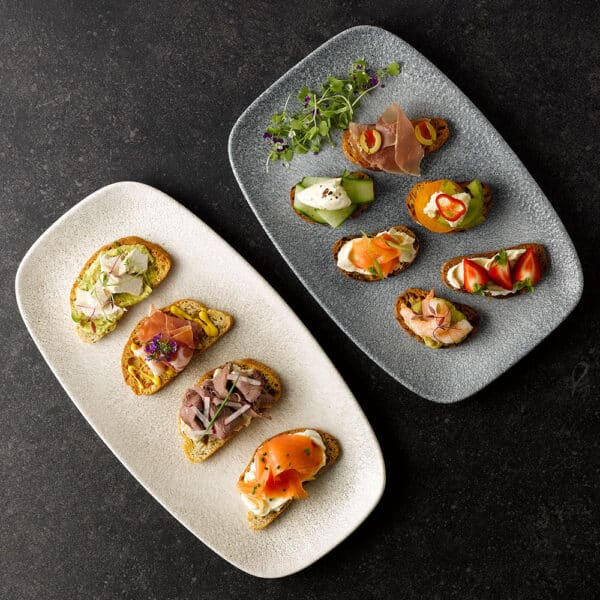 OBLONG PLATTER 26.1 X 20.2CM