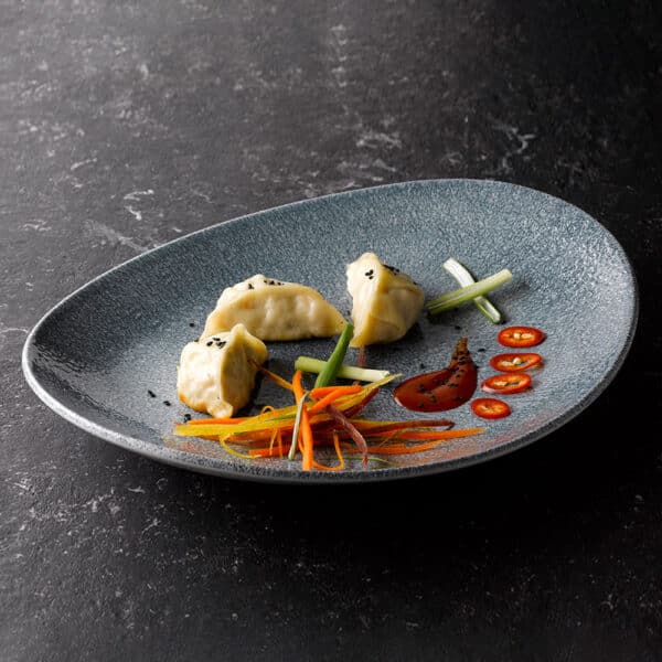 OVAL PLATE 27 X 22.9CM