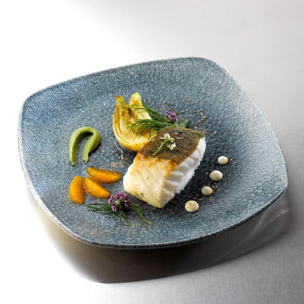 SQUARE PLATE 21.5CM