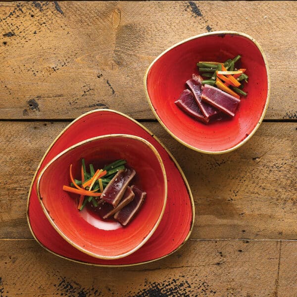 TRIANGLE BOWL 18.5CM