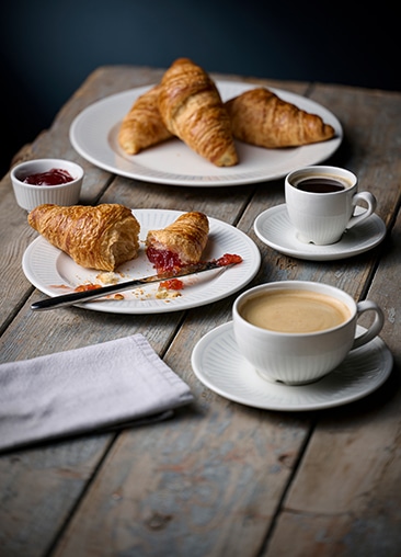 Churchill Tableware: Rimmed Plates