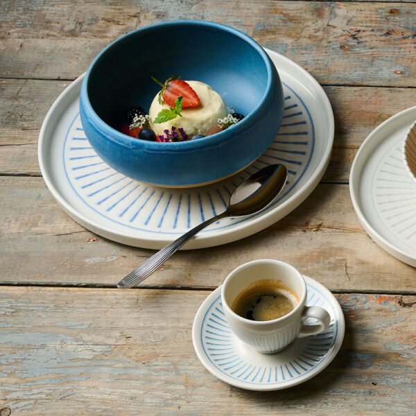 Gemischtes Dessert-Set aus Churchill Inked Era Blue, Vintage Prints in Blue und Emerge Oslo Blue