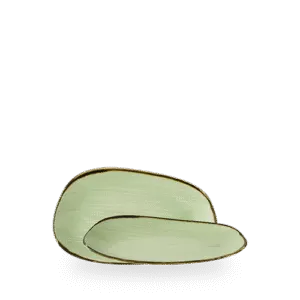 Churchill Stonecast Sage Green 22 x 13cm Opal-Platte auf weißem Hintergrund
