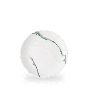 Churchill Inked Tide Accents Green 21.7cm Coupe-Teller auf weißem Hintergrund