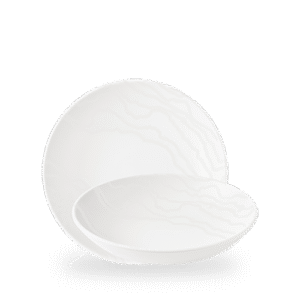 Churchill Inked Tide White 24.8cm Coupe-Schüssel auf weißem Hintergrund